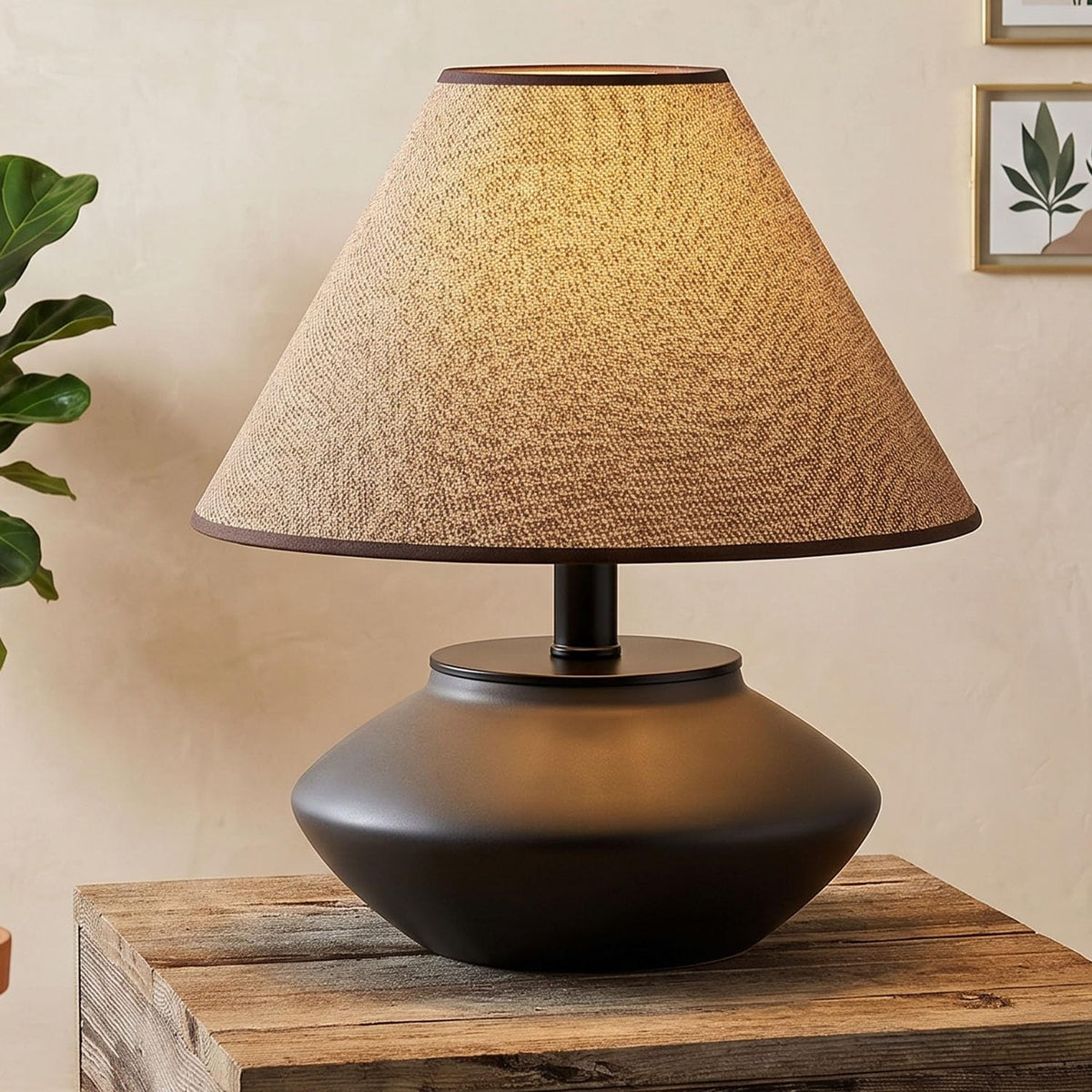 Genewatt Farmhouse Ceramic Table Lamp – Black Base, Linen Shade